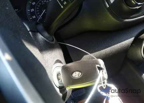 2020 Hyundai Venue Se из США, поврежденный, VIN KMHRB8A3XLU053516